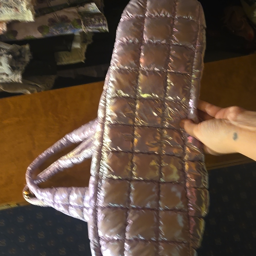 Puffy Lavender Iridescent Tote - Picture 4 of 4